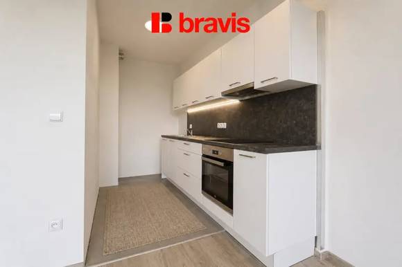 Prodej hezkého bytu 1+kk s balkónem 42m2, ul. Bělohorská, Brno - Židenice, parkování, sklep