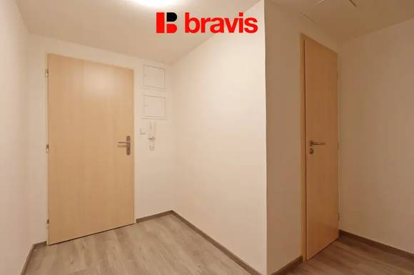 Pronájem bytu 1+1, Brno - střed, ul. Mezírka, částečně zařízený