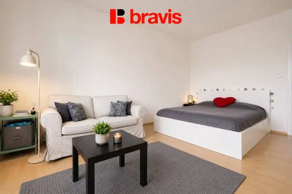Pronájem bytu 1+1, Brno - Černovice, ulice Charbulova