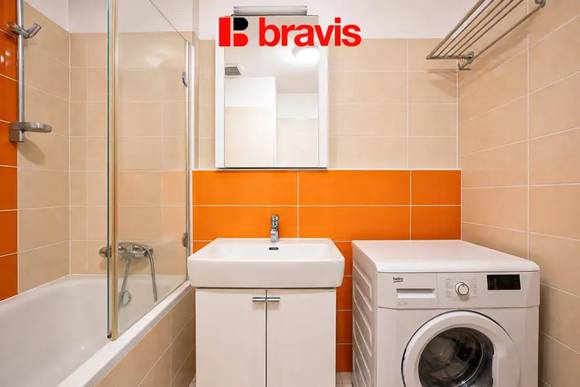 Prodej moderního bytu 1+kk s balkonem, ulice Čeňka Růžičky, Brno-Bohunice, sklep, garážové stání
