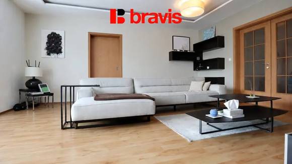Pronájem bytu 3+1, Brno - Pisárky, Neumannova ulice, balkón, 1 garážové stání v ceně
