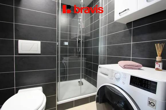 Pronájem bytu 1+1, ulice Šťouračova, Brno - Bystrc, zařízený, lodžie, sklep, klidná lokalita