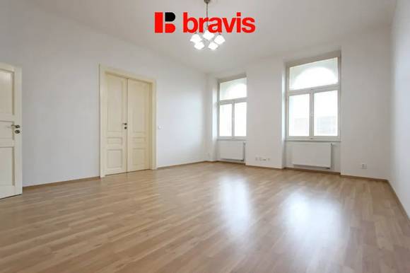 Pronájem bytu 3+1 po kompletní rekonstrukci s balkonem, Brno – Černá Pole, ul. Kunzova