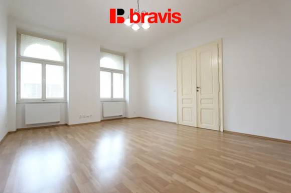 Pronájem bytu 3+1 po kompletní rekonstrukci s balkonem, Brno – Černá Pole, ul. Kunzova