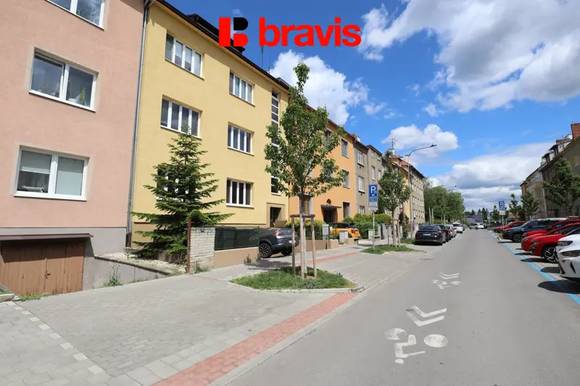 Pronájem slunného bytu 2+1, Brno - Černá Pole, ul. Krkoškova, klidná lokalita, nová kuchyně