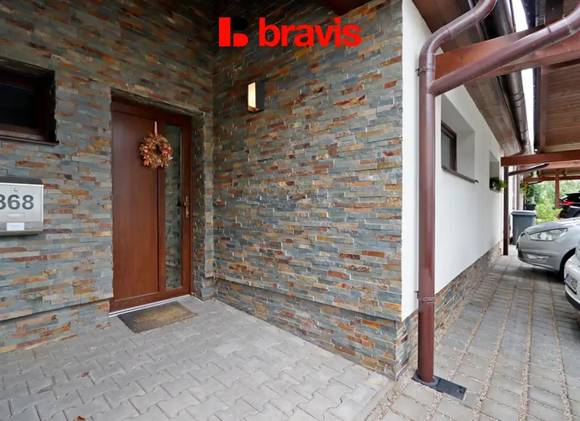 Pronájem rodinného domu 5+kk, ul. Jabloňová, Moravany, Brno-venkov, zahrada, terasa, 2 parkovací místa