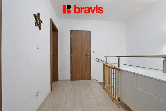 Pronájem rodinného domu 5+kk, ul. Jabloňová, Moravany, Brno-venkov, zahrada, terasa, 2 parkovací místa