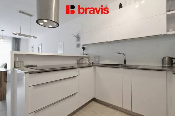 Pronájem rodinného domu 5+kk, ul. Jabloňová, Moravany, Brno-venkov, zahrada, terasa, 2 parkovací místa
