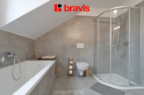 Pronájem rodinného domu 5+kk, ul. Jabloňová, Moravany, Brno-venkov, zahrada, terasa, 2 parkovací místa