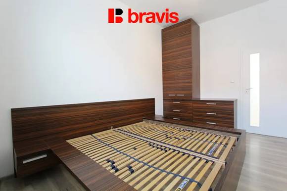Pronájem bytu 2+kk, ul.  Francouzská, Brno - Zábrdovice, výtah, centrum města