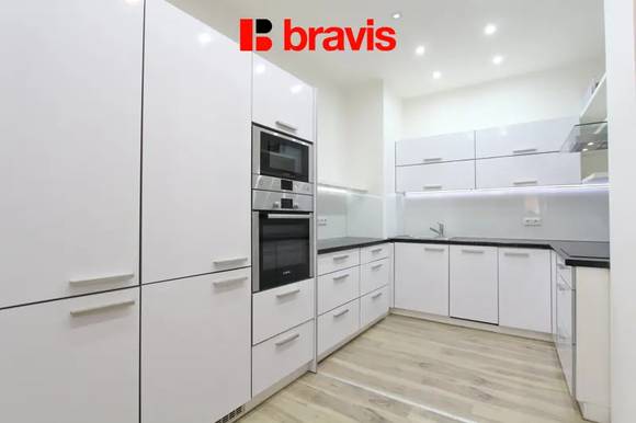 Pronájem bytu 2+kk, ul.  Francouzská, Brno - Zábrdovice, výtah, centrum města