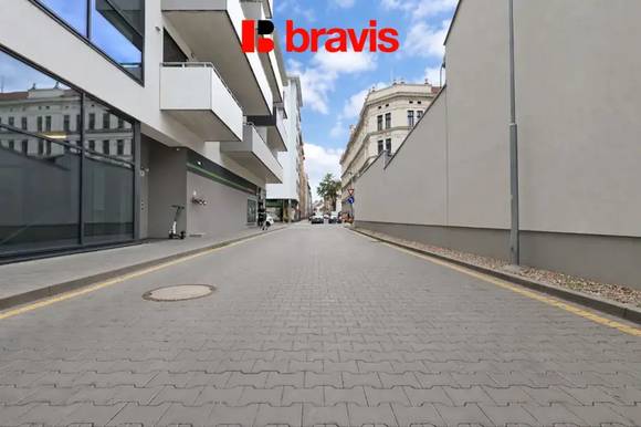 Pronájem garážového stání Bratislavská 12 m², Brno - Zábrdovice