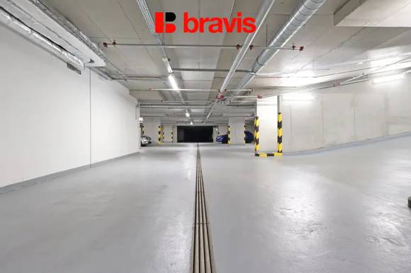Pronájem garážového stání Bratislavská 12 m², Brno - Zábrdovice