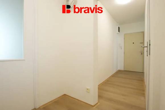 Pronájem bytu 2+1, Brno - Kohoutovice, ul. U Velké ceny, zrekonstruovaný, balkon, sklep
