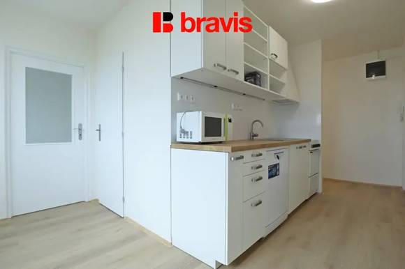Pronájem bytu 2+1, Brno - Kohoutovice, ul. U Velké ceny, zrekonstruovaný, balkon, sklep