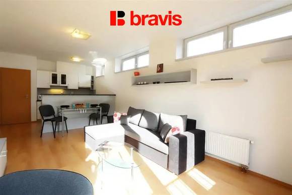 Pronájem bytu 3+kk, ulice Spálená, Brno - Trnitá, zařízený, výtah, možnost garážového stání, v blízkosti Vlněny