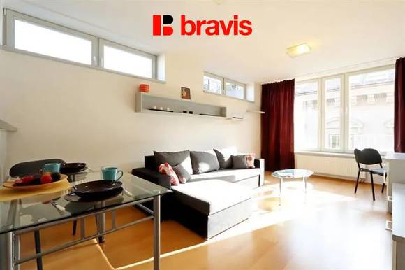 Pronájem bytu 3+kk, ulice Spálená, Brno - Trnitá, zařízený, výtah, možnost garážového stání, v blízkosti Vlněny