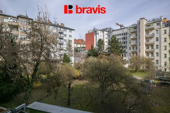Pronájem bytu 1,5+1, Brno - střed, ul. Žižkova, zařízený, výtah, s balkónem, v blízkosti centra města a zastávky MHD