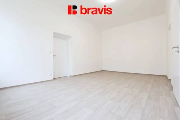 Pronájem bytu 2+1 59 m², ul. Zahradnická - Staré Brno, po kompletní rekonstrukci, sklep