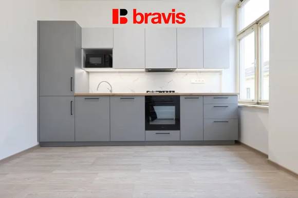 Pronájem bytu 2+1 59 m², ul. Zahradnická - Staré Brno, po kompletní rekonstrukci, sklep