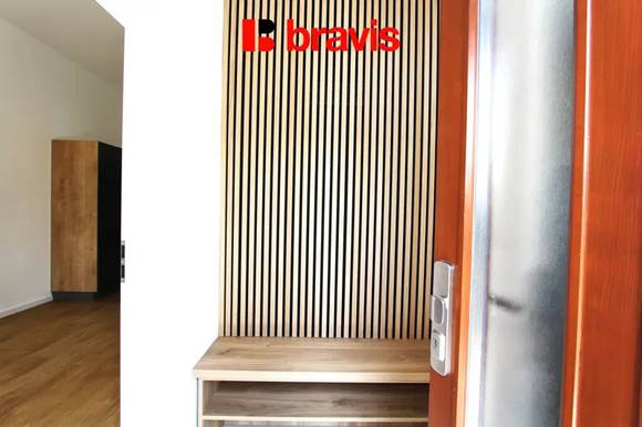 Pronájem byty 2+kk, Brno - Řečkovice, po kompletní rekonstrukci, částečně zařízený, ul. nám. Vojtěšky Matyášové