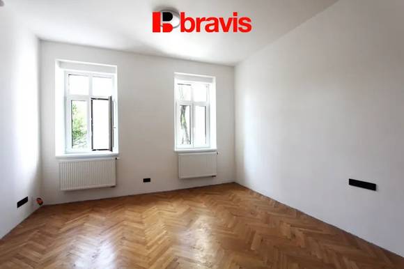 Pronájem byty 2+kk, Brno - Řečkovice, po kompletní rekonstrukci, částečně zařízený, ul. nám. Vojtěšky Matyášové