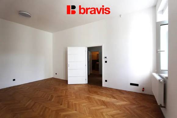 Pronájem byty 2+kk, Brno - Řečkovice, po kompletní rekonstrukci, částečně zařízený, ul. nám. Vojtěšky Matyášové