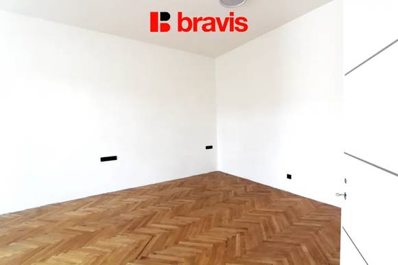 Pronájem byty 2+kk, Brno - Řečkovice, po kompletní rekonstrukci, částečně zařízený, ul. nám. Vojtěšky Matyášové