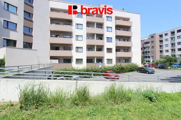 Pronájem bytu 1+kk, Brno - Slatina, částečně zařízené, lodžie, sklep, ul. Kigginsova