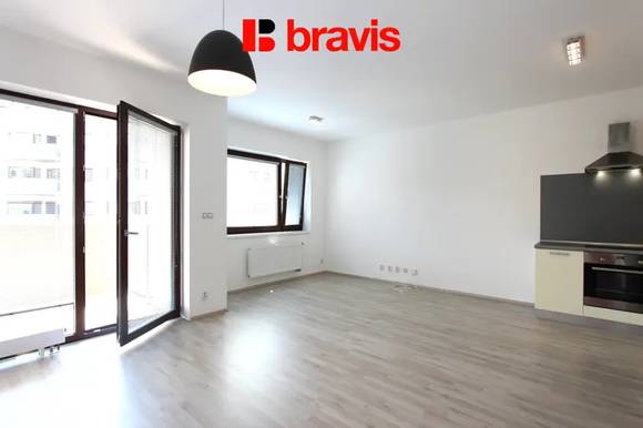 Pronájem bytu 1+kk, Brno - Slatina, částečně zařízené, lodžie, sklep, ul. Kigginsova