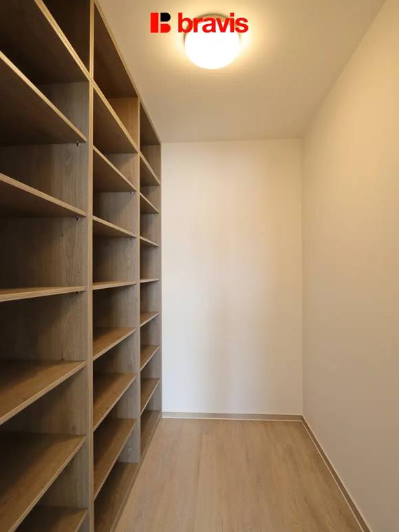 Pronájem bytu 2+kk, Kuřim u Brna, balkon, šatna, sklep, parkování, novostavba