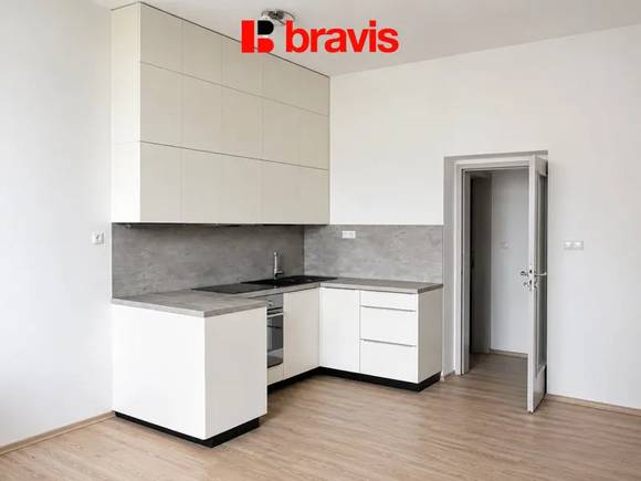 Pronájem bytu 2+kk, Brno - centrum, ulice Tř. KPT Jaroše, terasa, garážové stání