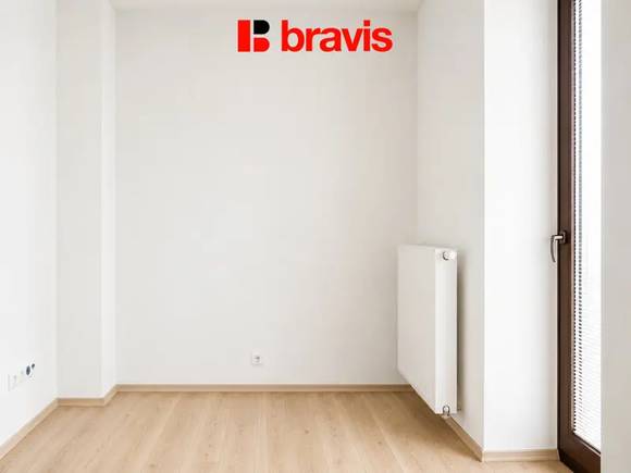 Pronájem bytu 2+kk, Brno - centrum, ulice Tř. KPT Jaroše, terasa, garážové stání