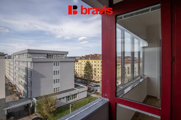 Pronájem bytu 2+kk, ul. Zahradníkova, Brno - Veveří, výborná lokalita, pracovna, balkon, sklep