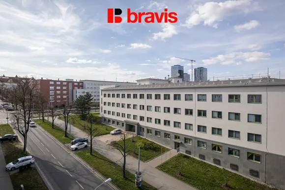 Pronájem bytu 2+kk, ul. Zahradníkova, Brno - Veveří, výborná lokalita, pracovna, balkon, sklep