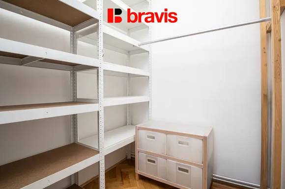 Pronájem bytu 2+kk, ul. Zahradníkova, Brno - Veveří, výborná lokalita, pracovna, balkon, sklep