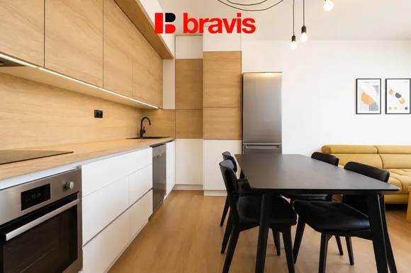 Pronájem moderního mezonetového bytu 3+kk, Kuřim, ul. Dlouhá, sklep, parkovací stání