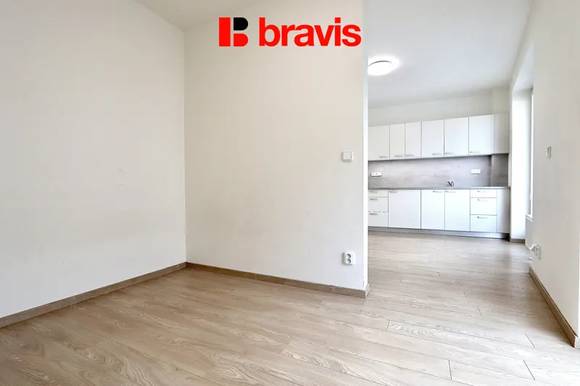 Pronájem bytu 1+kk, Brno - Zábrdovice, ul. Přadlácká, balkon, sklep, parkovací stání
