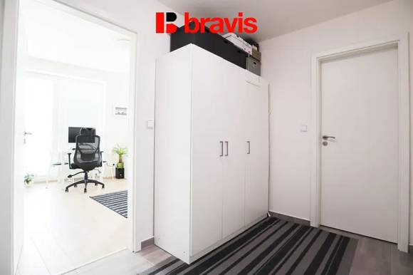 Pronájem bytu 1+kk, Brno - Zábrdovice, ul. Přadlácká, balkon, sklep, parkovací stání