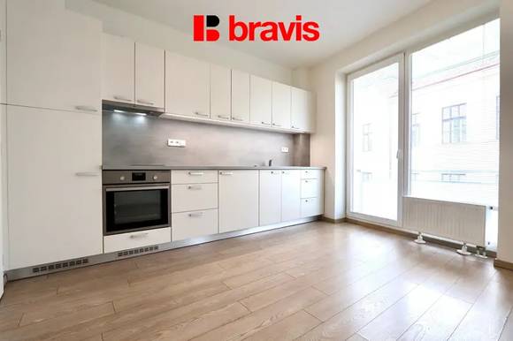 Pronájem bytu 1+kk, Brno - Zábrdovice, ul. Přadlácká, balkon, sklep, parkovací stání