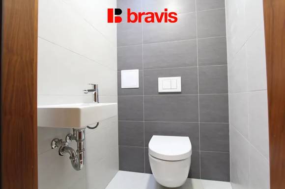 Pronájem bytu 1+kk, 58 m², Brno - střed, ulice Koliště, podkrovní byt, klimatizace, podlahové vytápění