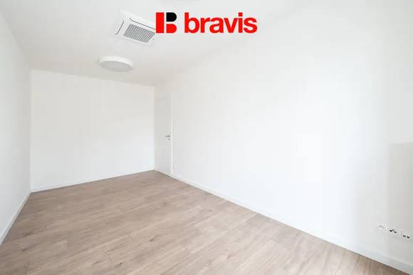 I - Office for rent 3 + kk in a new building, in a lucrative part of Brno, Hlinky Street, Brno - Pisárky, air conditioning, parking, balcony, cellar
