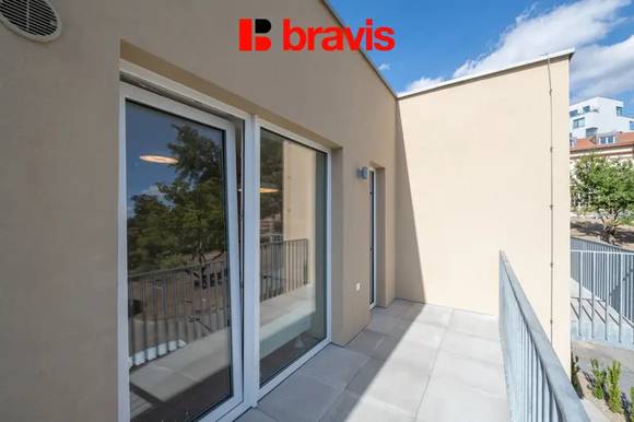 I - Office for rent 3 + kk in a new building, in a lucrative part of Brno, Hlinky Street, Brno - Pisárky, air conditioning, parking, balcony, cellar