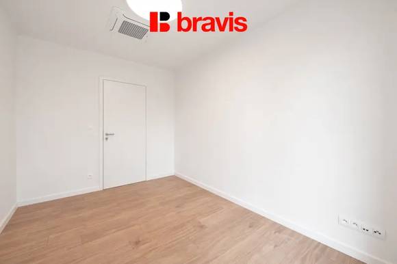 I - Office for rent 3 + kk in a new building, in a lucrative part of Brno, Hlinky Street, Brno - Pisárky, air conditioning, parking, balcony, cellar