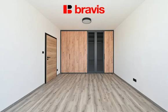Prodej družstevního bytu 3+kk, Brno - Královo Pole, ulice Palackého třída, po kompletní rekonstrukci, lodžie, klidný vnitroblok