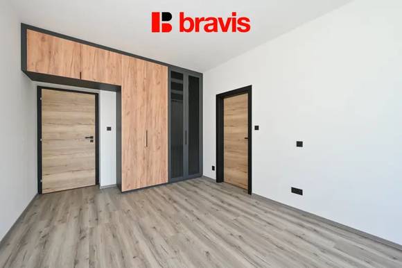 Prodej družstevního bytu 3+kk, Brno - Královo Pole, ulice Palackého třída, po kompletní rekonstrukci, lodžie, klidný vnitroblok
