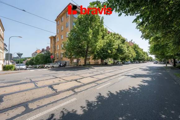 Prodej družstevního bytu 3+kk, Brno - Královo Pole, ulice Palackého třída, po kompletní rekonstrukci, lodžie, klidný vnitroblok