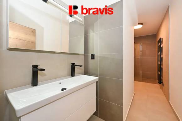 Prodej družstevního bytu 3+kk, Brno - Královo Pole, ulice Palackého třída, po kompletní rekonstrukci, lodžie, klidný vnitroblok