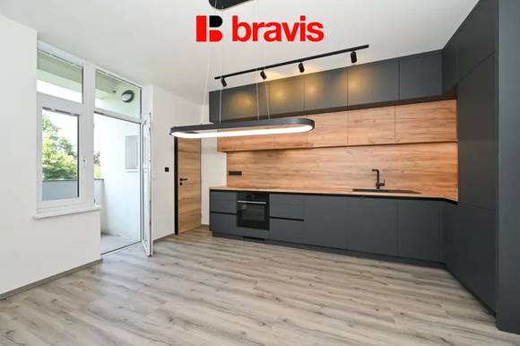 Prodej družstevního bytu 3+kk, Brno - Královo Pole, ulice Palackého třída, po kompletní rekonstrukci, lodžie, klidný vnitroblok