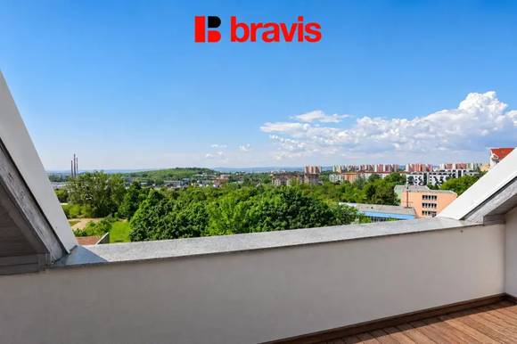 Pronájem moderního bytu 5+kk, ulice Goldova, Brno - Líšeň, mezonet s výjimečným výhledem
